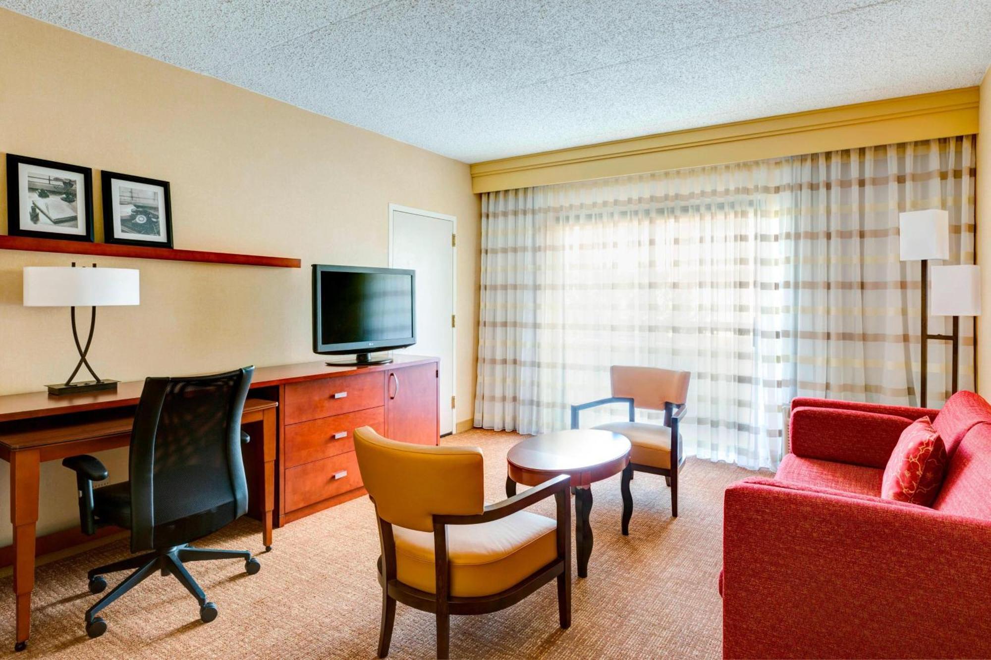 Courtyard By Marriott Baltimore Hunt Valley Hotel Exterior photo