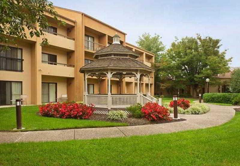 Courtyard By Marriott Baltimore Hunt Valley Hotel Exterior photo